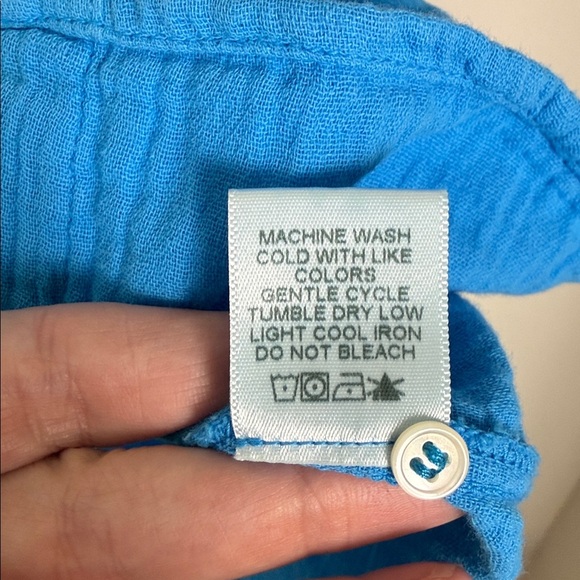 Xirena Cotton Bright Blue Button Down Shirt Size Small - Picture 5 of 6